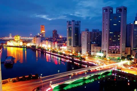 『隨華全，觀天下』 ——走進新建