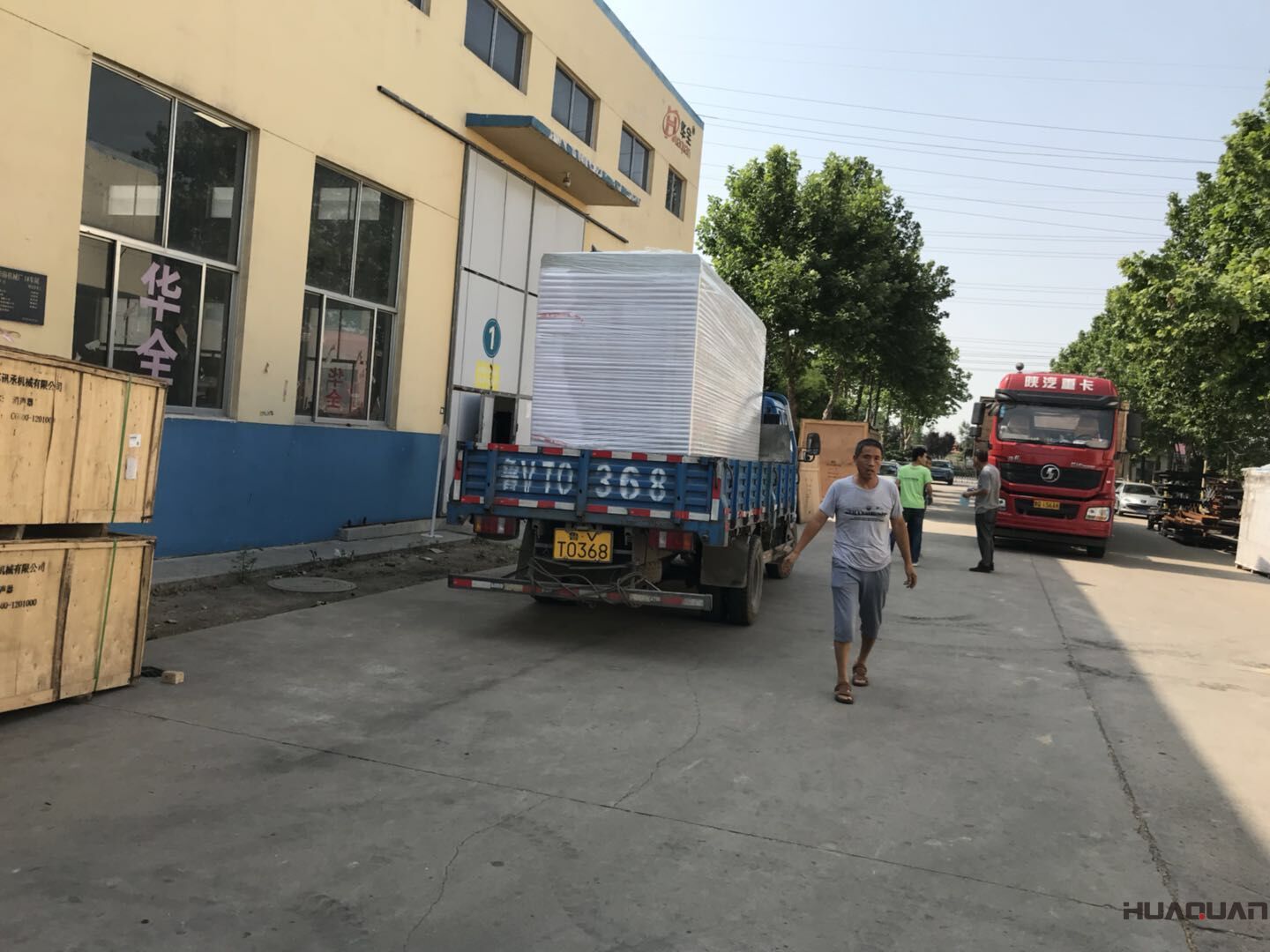 牟先生從華全動力采購的120kw和250kw四保護柴油發電機組于8月29日順利發往山東