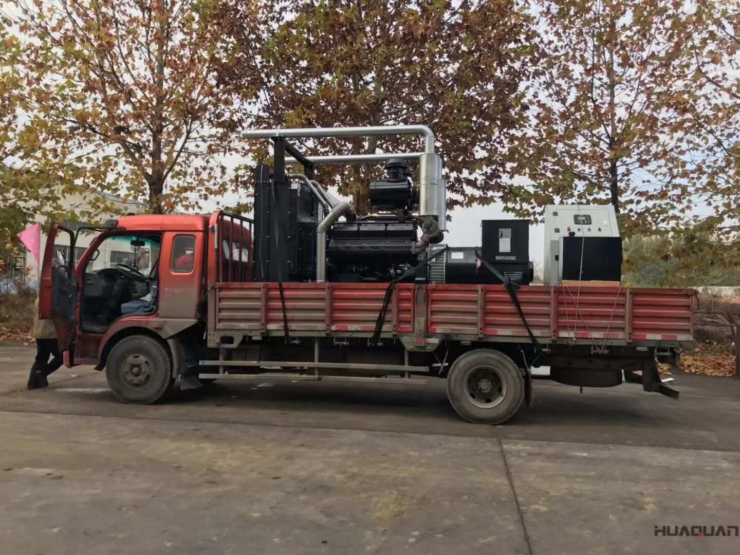 一臺(tái)400kw自動(dòng)化柴油發(fā)電機(jī)組于11月7日從華全動(dòng)力順利發(fā)往山東省