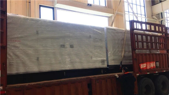 華全發(fā)電機組發(fā)往贊比亞