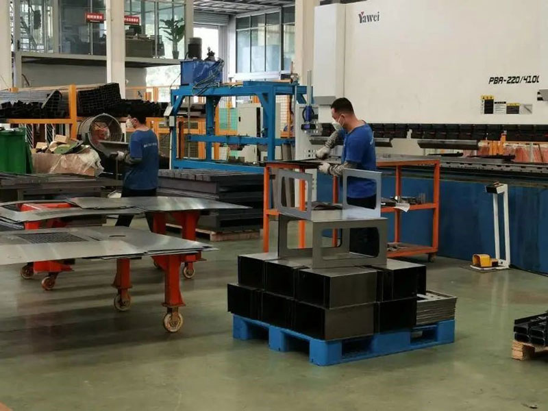 華全發(fā)電機(jī)組在國(guó)慶節(jié)期間緊張生產(chǎn)